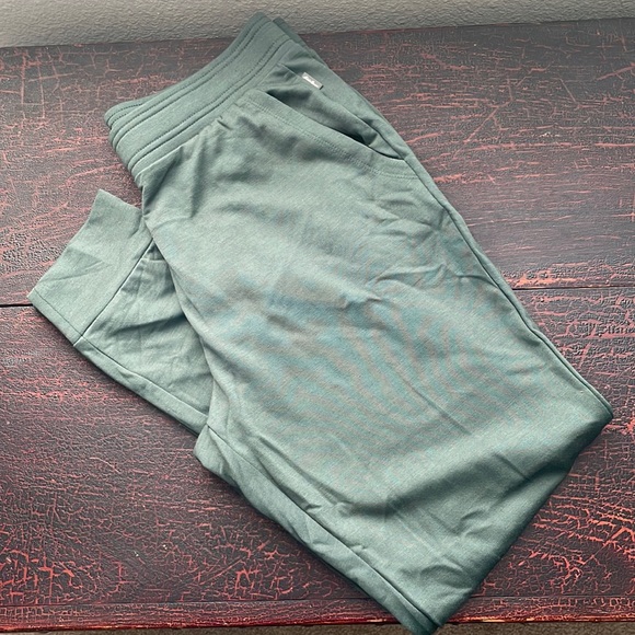 Eddie Bauer Lounge Olive Pants - Picture 1 of 3